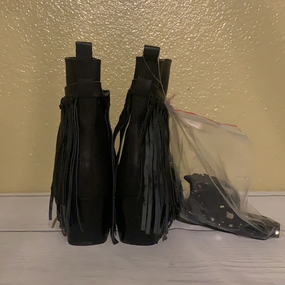 NWOB Rebel By Rebel Wilson Sz 11 Black Ankle Boots - Picture 8 of 12